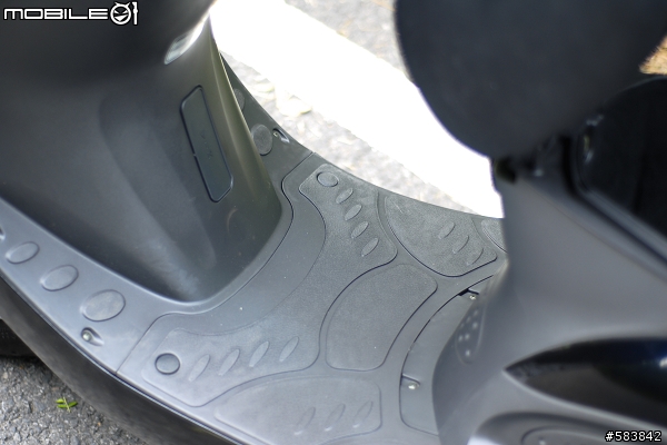 [我的第一次開箱]KYMCO 奔騰 V1 125 FI