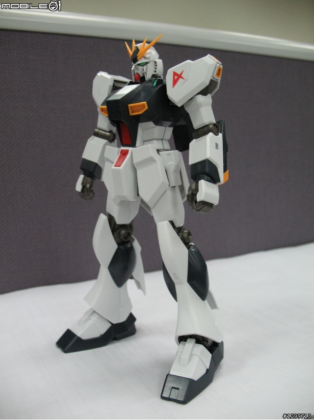 HGUC 1/144 RX-93 Nu Gundam 素體篇