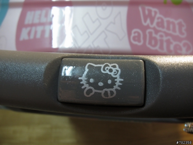 超可愛之經典Hello kitty行李箱~