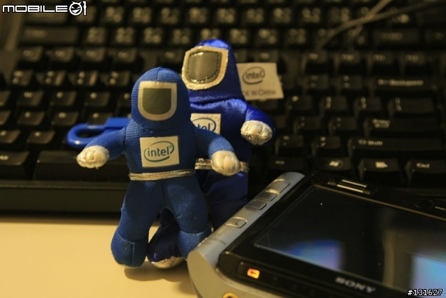 INTEL 三兄弟 面會集~~ 2G 藍寶寶 隨身碟