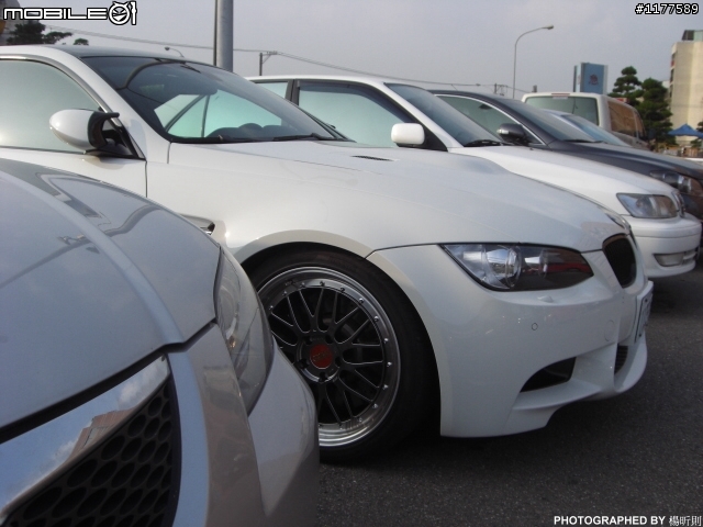 [巧遇] 白色 M3 + BBS 框