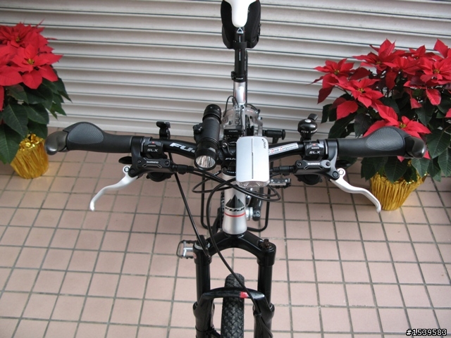 2010 FUJI TAHOE COMP D寒流開箱記--12/29新增加配件的圖片