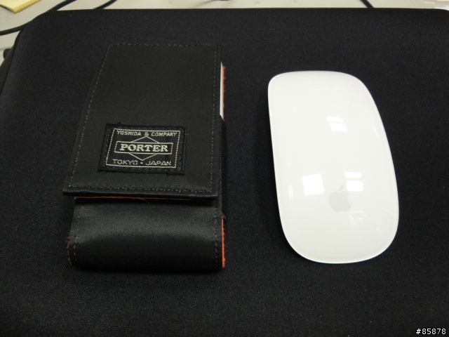 大家分享一下收納Magic Mouse的保護套吧~