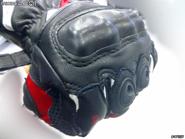 安全至上+不想溼冷的過冬天之 KOMINE GK-716 防水透氣保暖手套