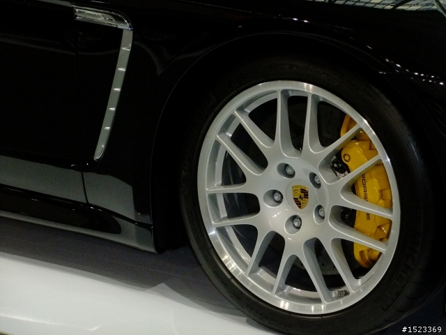 帶F70EXR去看車展