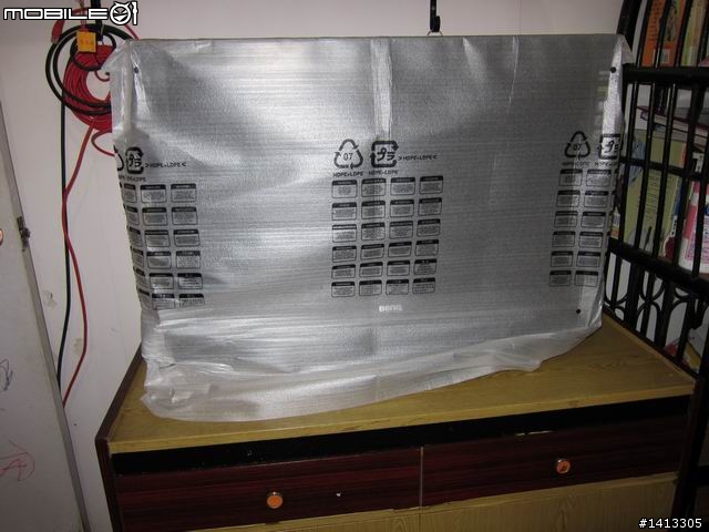 資展小黃屋殺很大之BENQ SK3242 32吋液晶不專業之開箱文