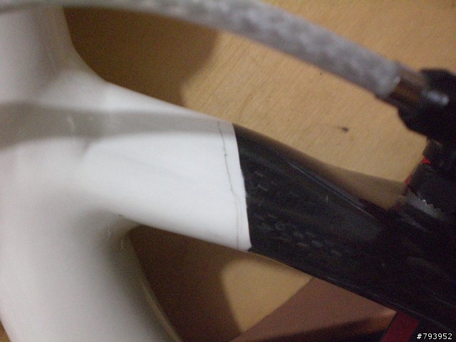 緊急！麻煩大家進來幫我看看Kinesis KR-510  carbon接痕會這樣？