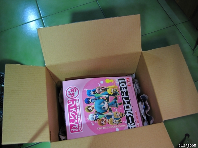 [開箱]vocaloid 初音家族大集合 ねんどろいどぷち ボーカロイド#01 !!!!!(等了一個月.....)