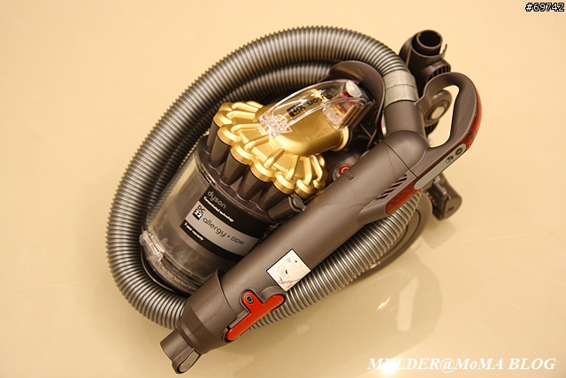 [MoMo桑分享] Dyson DC22 Allergy + DDM 滿除男人浪漫夢想的強力吸塵器 !!