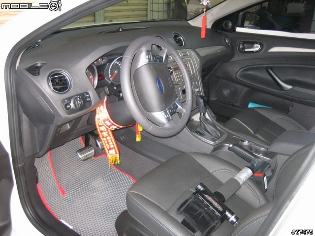 白色豪華版柴莽 菜單+交車+隔熱紙+鏡面美容開箱文(圖多)