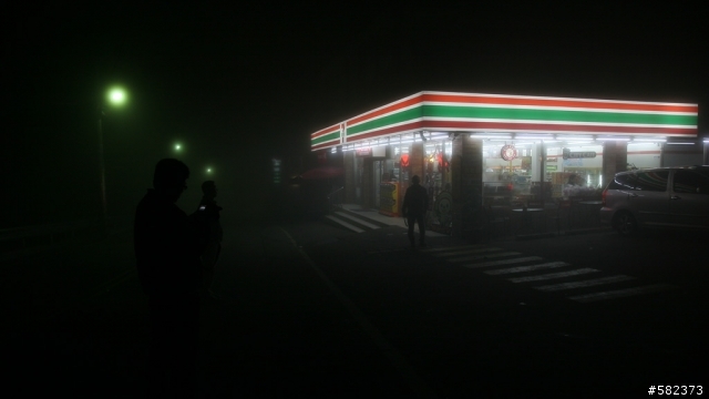 5D+24-105 夜衝合歡山