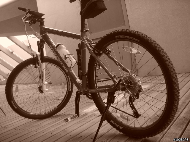 新手第一台破萬的登山車10年名駒60-V入手