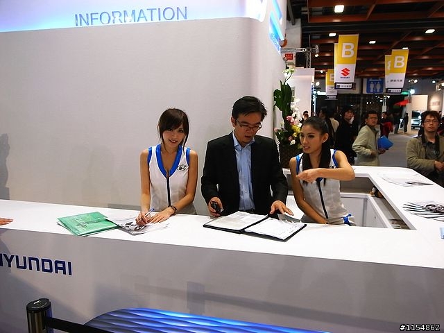 [第二彈]紅色i30!!(附i10的業代美眉)