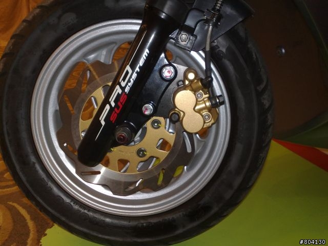 (分享)SYM 2010年 New Fighter 上市北部車商發表會 有引擎照片