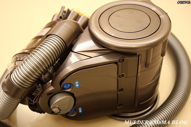 [MoMo桑分享] Dyson DC22 Allergy + DDM 滿除男人浪漫夢想的強力吸塵器 !!