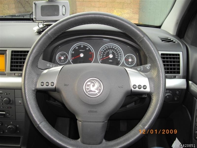 Vauxhall Signum 1.9 CDTi