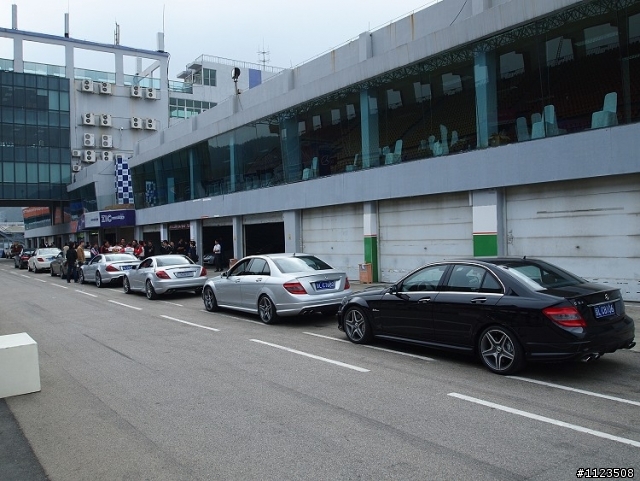 AMG Track Day, ZIC (不好意思!有點多圖!)