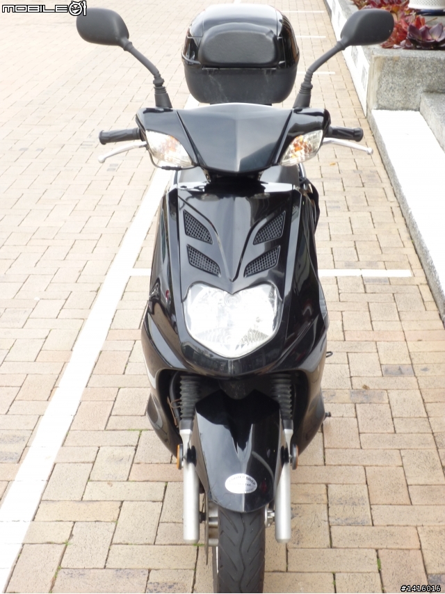 在澳洲看到類似勁戰的車款