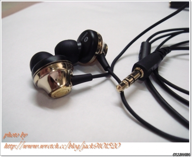 [分享] 開箱 鐵三角 ATH-CKM55 小耳道