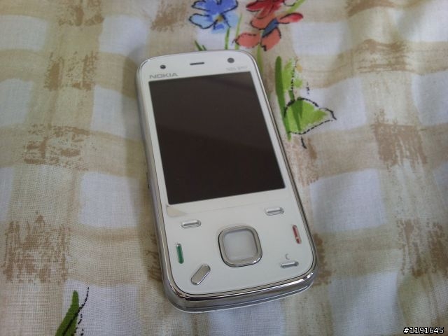 最強8MP對決!! Samsung i8910 HD vs Nokia N86 (iPhone 3GS亂入)