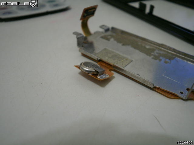 解剖 i350 (感謝get1992補上拆開鐵蓋的新圖)