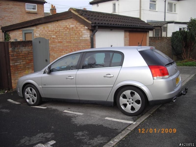 Vauxhall Signum 1.9 CDTi