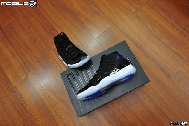 [開箱]AIR JORDAN 11 怪物奇兵 (圖多)