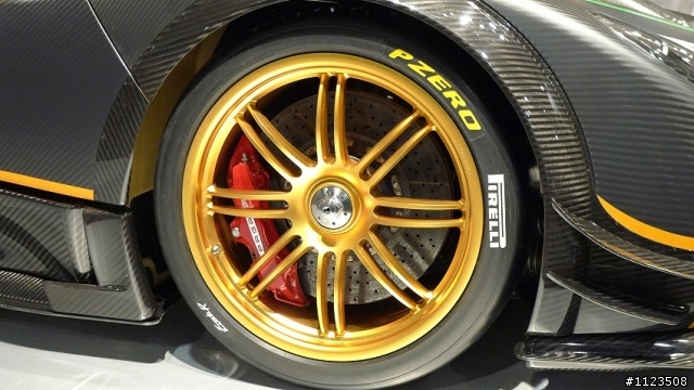 Pagani Zonda R & F Roadster@ Top Gear Show