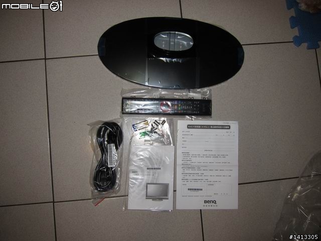資展小黃屋殺很大之BENQ SK3242 32吋液晶不專業之開箱文