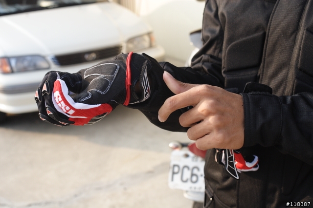 [分享] 超級無敵低調平價防摔衣 - Nerve 防摔衣 （含影片）