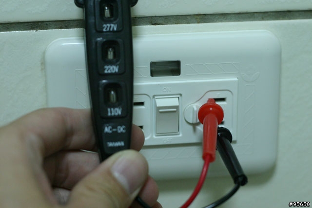 [開箱]用料紮實的省電安全插座