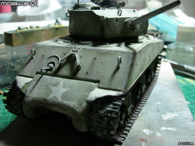 1/35  M4A3E2 二戰美軍中型坦克改良款-"Jumbo" 巨無霸 with 雪地迷彩