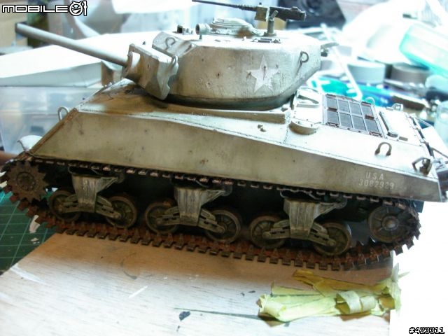 1/35  M4A3E2 二戰美軍中型坦克改良款-"Jumbo" 巨無霸 with 雪地迷彩