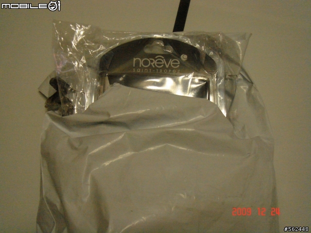 [分享] i8000 noreve皮套分享