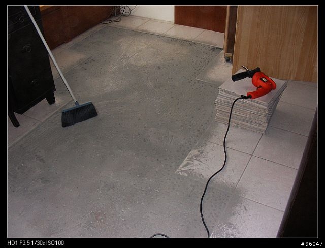 磁磚怕共了......DIY....