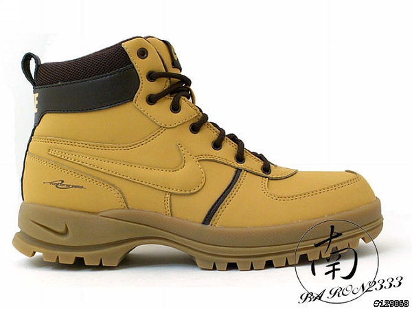 NIKE 登山靴