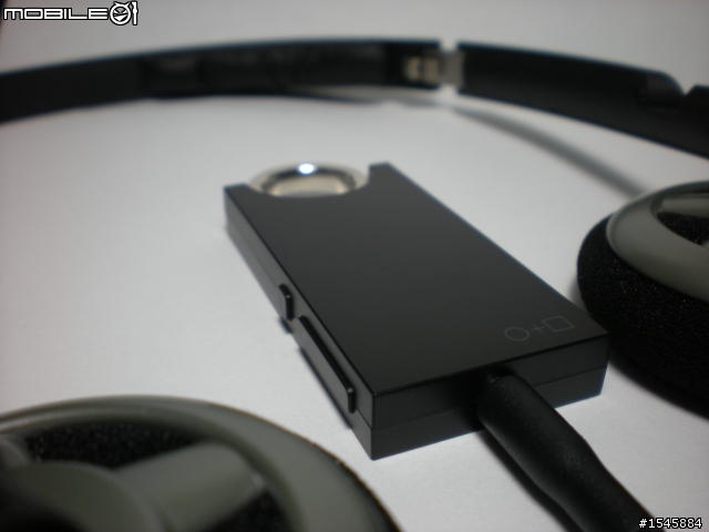 [開箱]新手初次發文，Cowon iAudio E2 4G(黑)。