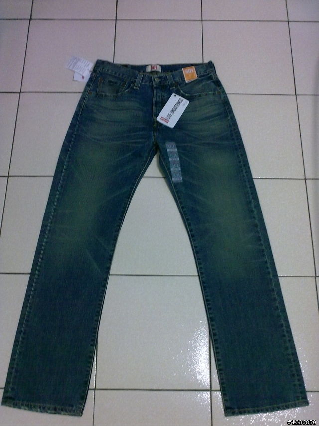 最近新進的levis 501