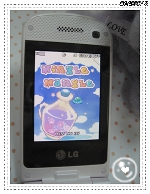[開箱]超甜蜜，粉嫩嫩LG KV600入手
