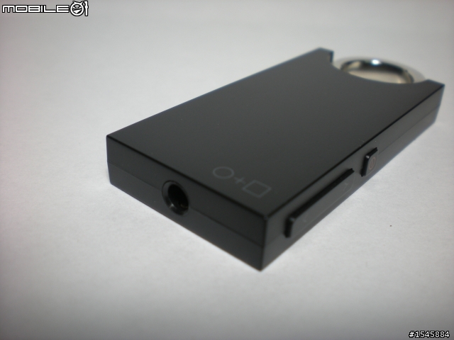 [開箱]新手初次發文，Cowon iAudio E2 4G(黑)。