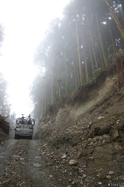 騎車、爬山兩相宜之郡大林道 (新增下坡影片)