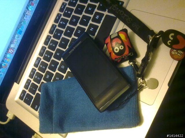 分享你自己的 Sony Ericsson 手機和保謢它的物品吧！