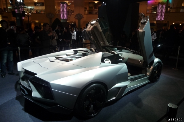 Lamborghini Reventón Roadster發表會 開箱?  (更新完)