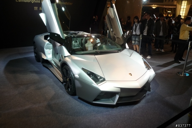 Lamborghini Reventón Roadster發表會 開箱?  (更新完)
