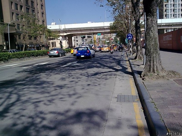 GARMIN實景拍攝車