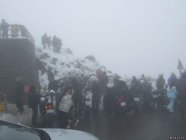 Yes, go up.  騎小摺上雪域武嶺