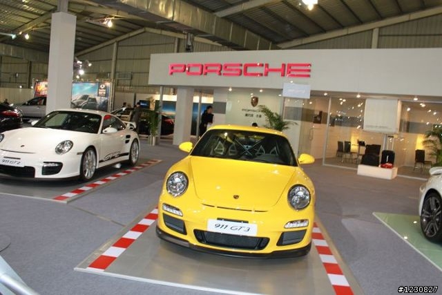 小弟我可以率先蓋2010台中車展的大樓嗎?