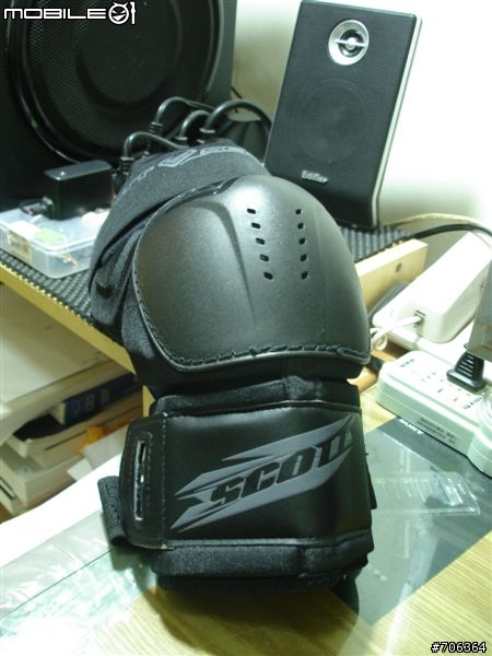 [護具開箱]一組能當兩組用的SCOTT長腿護膝Knee Guard 0-Zero & 護軸