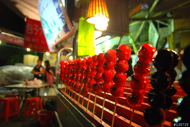 逛年貨大街,可以讓今年趕快過嗎???