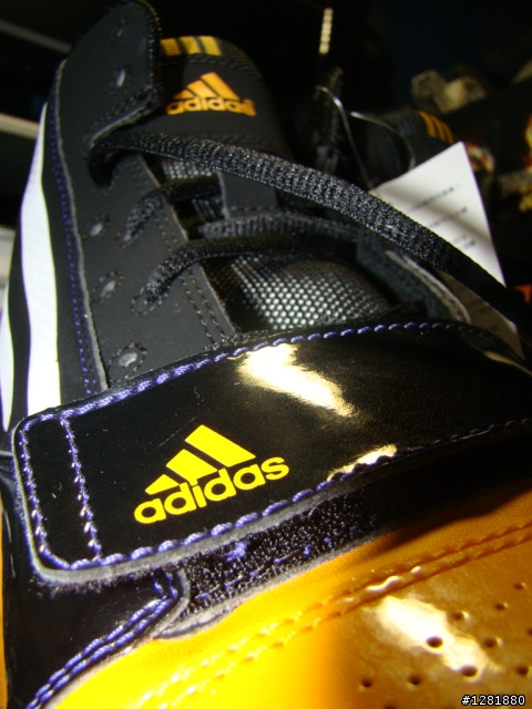 [開箱] adidas 2010 YOUNG GUNS-湖人隊配色